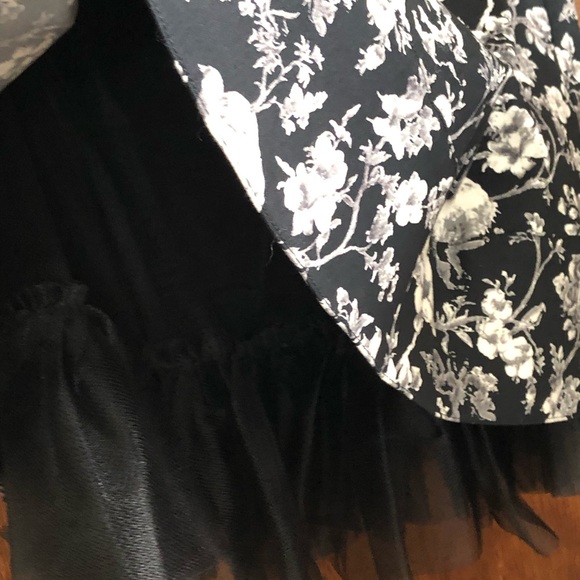 Betsey Johnson strapless petticoat dress, size 2 - Picture 3 of 6